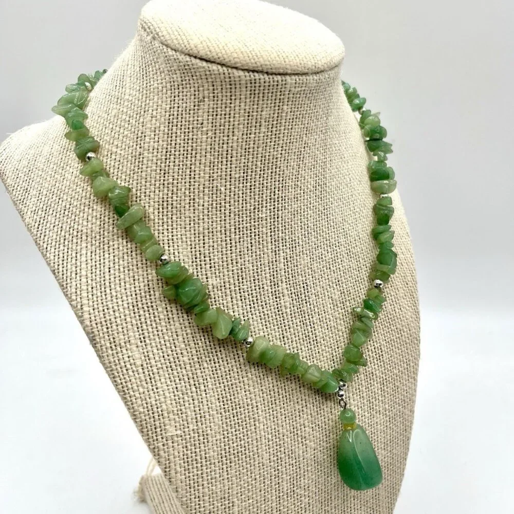 VTG 90s Green Aventurine Chip Stone Bead Necklace Pendant Boho Earth Retro